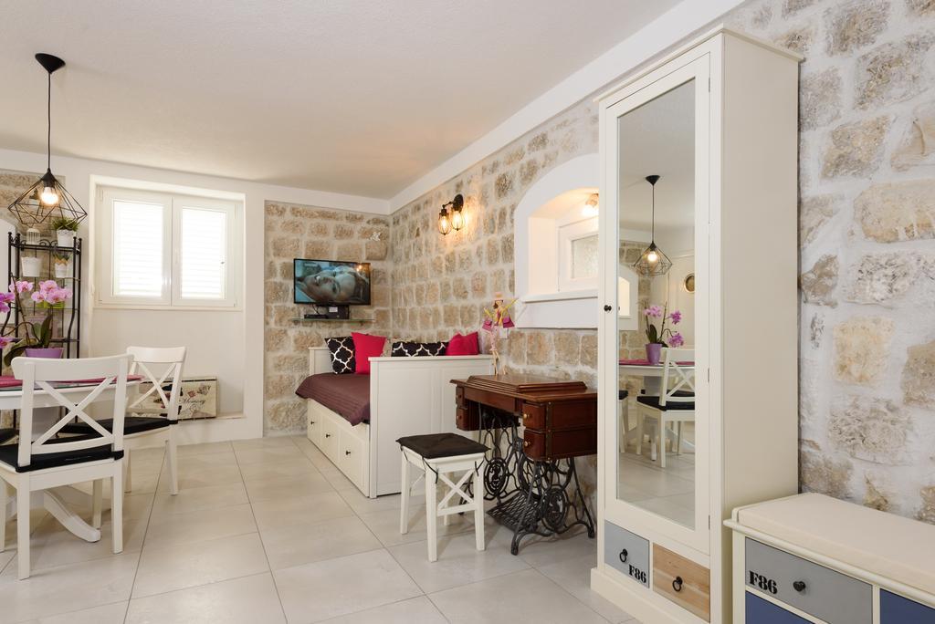 Appartamento Studio Tironi 2 -Sonja Traù Esterno foto