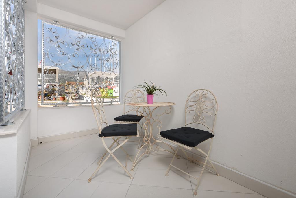 Appartamento Studio Tironi 2 -Sonja Traù Esterno foto