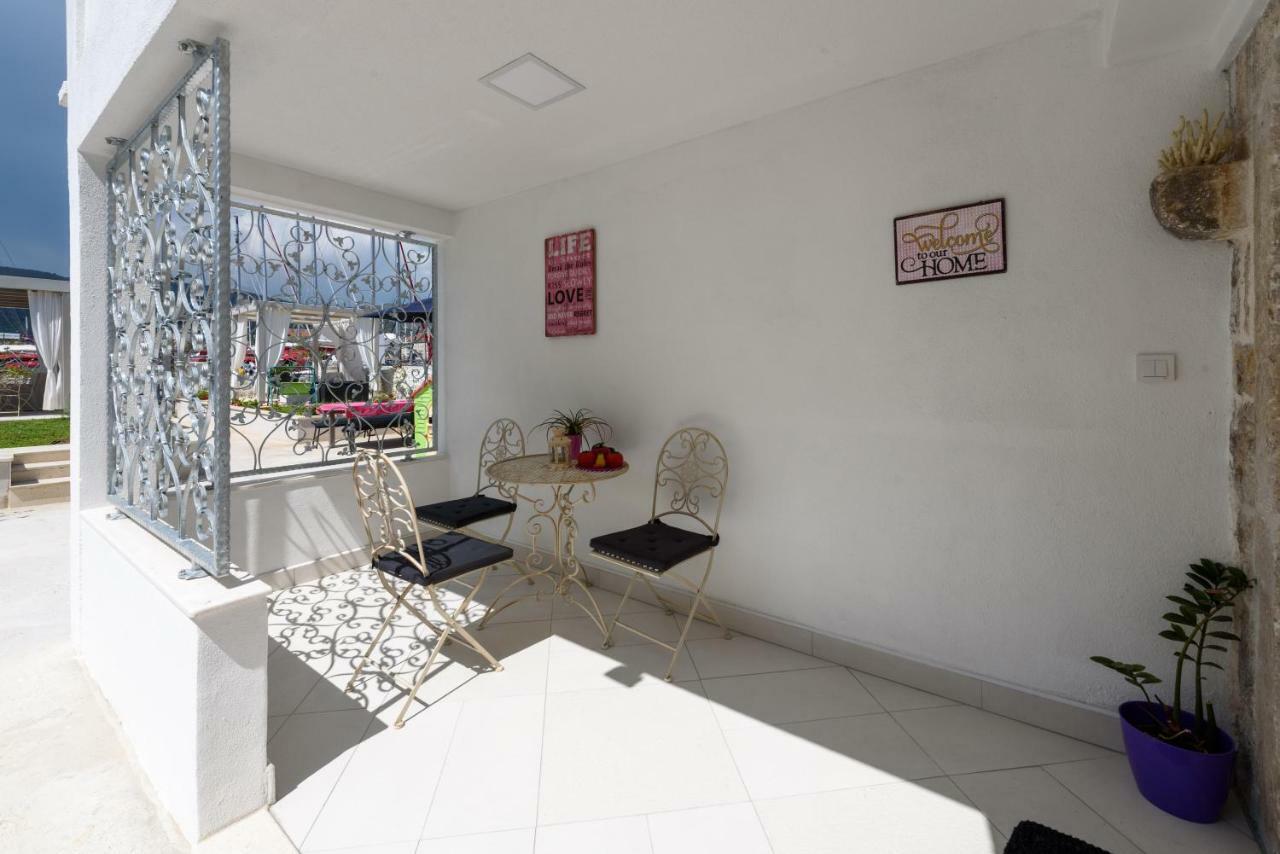 Appartamento Studio Tironi 2 -Sonja Traù Esterno foto